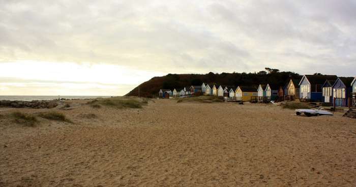 Пляжний будиночок у Великобританії за 250 000 фунтів стерлінгів (12 фото)
