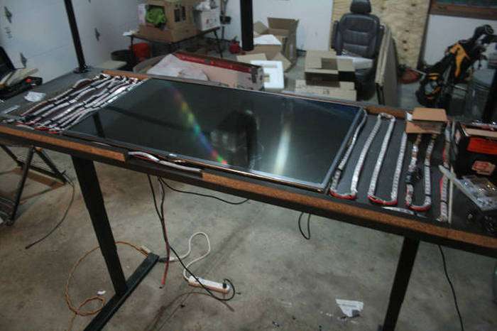 Крутий саморобний компютерний стіл (33 фото)