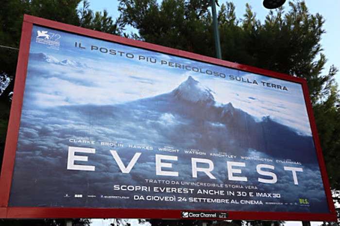 На афіші голлівудського фільму «Еверест» виявилося фото піку Чапаєва, зроблене священнослужителем з Алмати (8 фото)