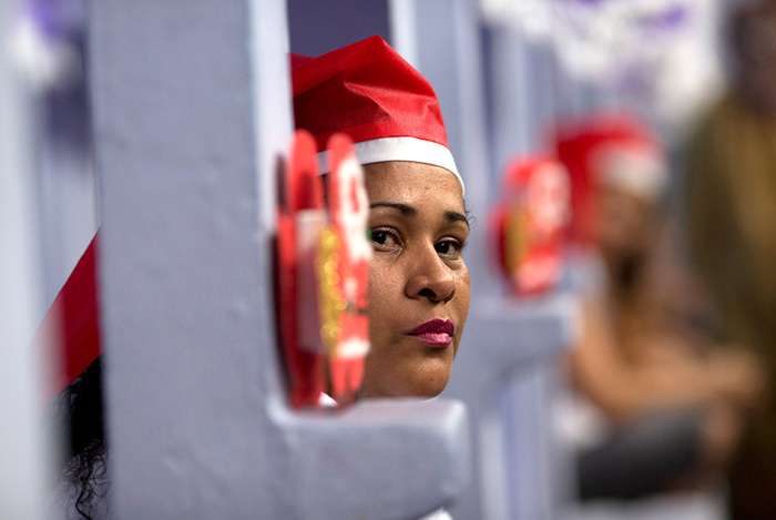 Укладені бразильської жіночої вязниці Nelson Hungria готуються до Різдва (13 фото)