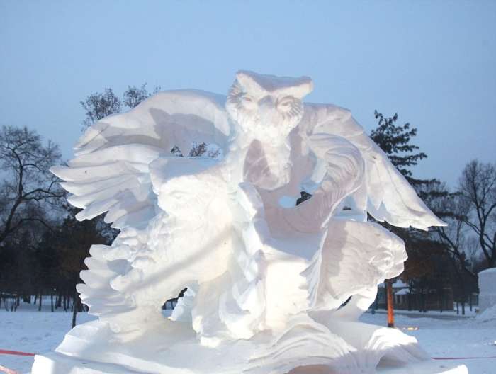 У Китаї побудували крижаний місто, в якому пройде Харбінський міжнародний фестиваль льоду і снігу (15 фото)