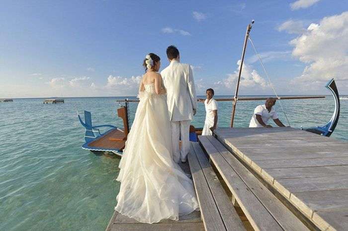 Будиночок для одружень на Мальдівах (5 фото)