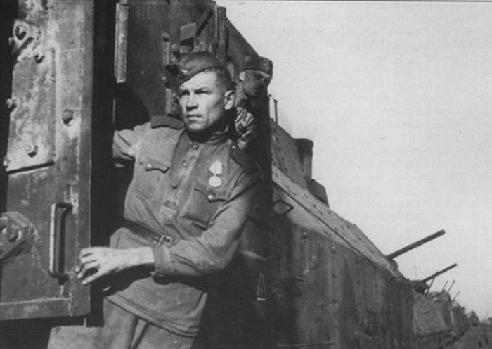 Бій бронепоїздів: «Ілля Муромець» проти «Адольфа Гітлера» (8 фото)
