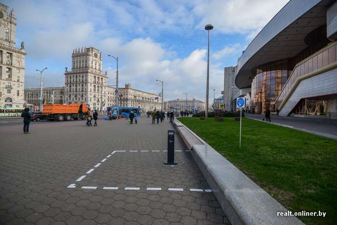 На білоруських вокзалах зявилися місця для паління (5 фото)