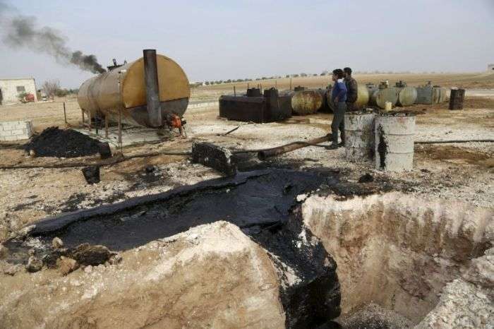 Кустарний завод по переробці нафти в Сирії (13 фото)