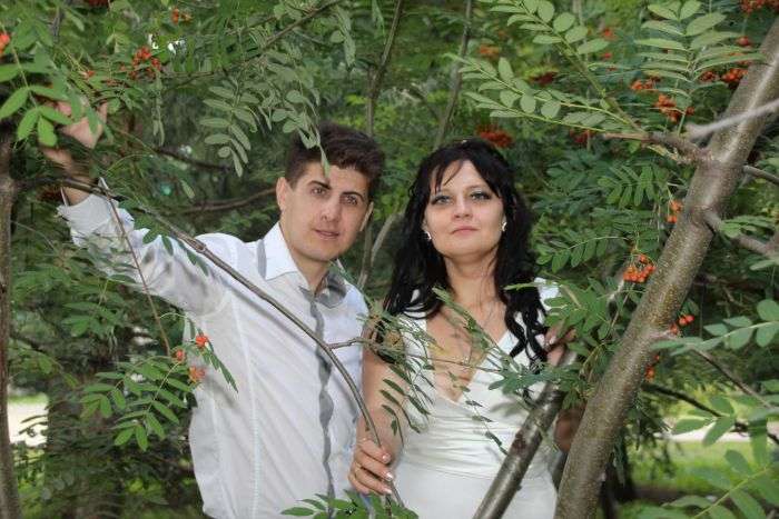 Подружня пара з Стерлітамака поскаржилася в поліцію на фотографа, який зробив погані весільні фото (9 фото)