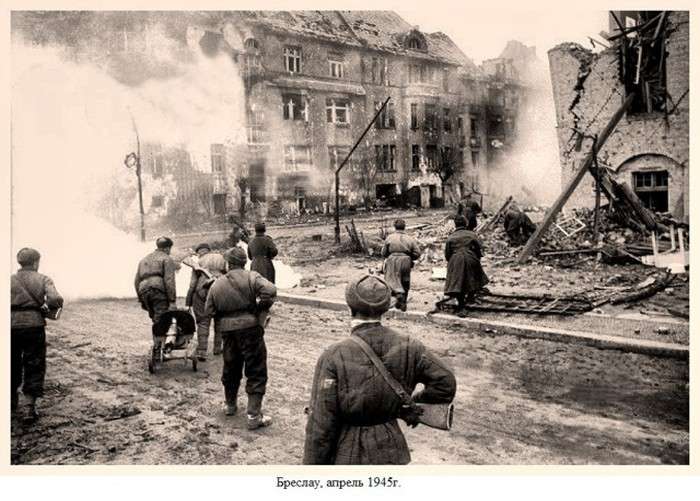 Важкі бої за німецький місто Бреслау (60 фото)