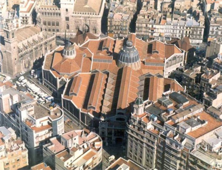 Центральный рынок Валенсии выглядит, как храм путешествия,Путешествие и отдых
