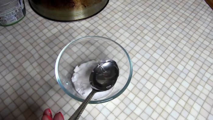 Как очистить посуду от нагара и жира за 10 минут — делаем суперочиститель своими руками Самоделки