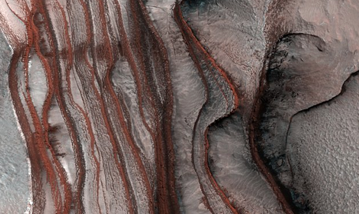 12 фотографий, которые раскрывают странную и завораживающую красоту Марса 