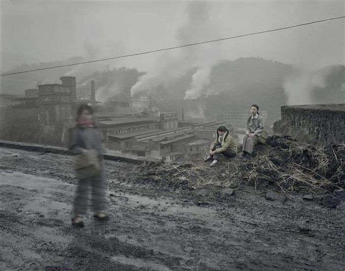 Занедбані міські і промислові китайські пейзажі у фотопроекті Чена Чжагана (44 фото)