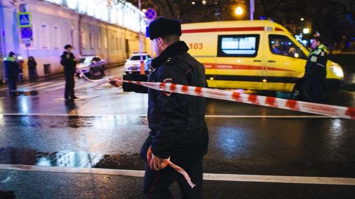 У центрі Москви на автобусній зупинці прогримів вибух, є постраждалі (14 фото + відео)