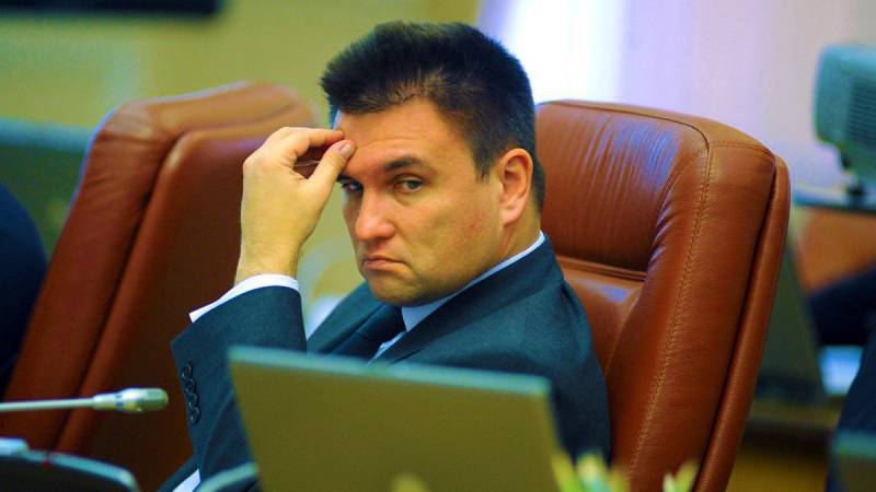 Слабый президент Зеленский. Майдан придёт, порядок наведёт? украина