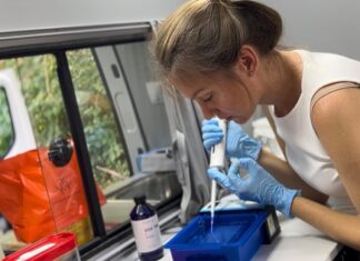 Mobilne laboratoria śledzą rozprzestrzenianie się wirusa HIV podczas wojny na Ukrainie