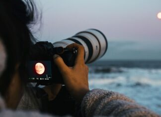 Optics for the 2026 Total Lunar Eclipse and Beyond: A Guide to Enhanced Viewing