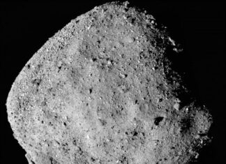 Les empreintes chimiques sur l’astéroïde Bennu révèlent une histoire complexe de l’eau et des éléments constitutifs de la vie