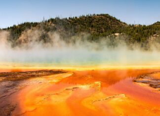 Yellowstone’s Supervolcano May Be Driven by Tectonic Shifts, Not a Deep Mantle Plume